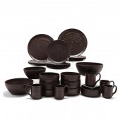 NC POTTERY TABLEWARE (25) PIEC