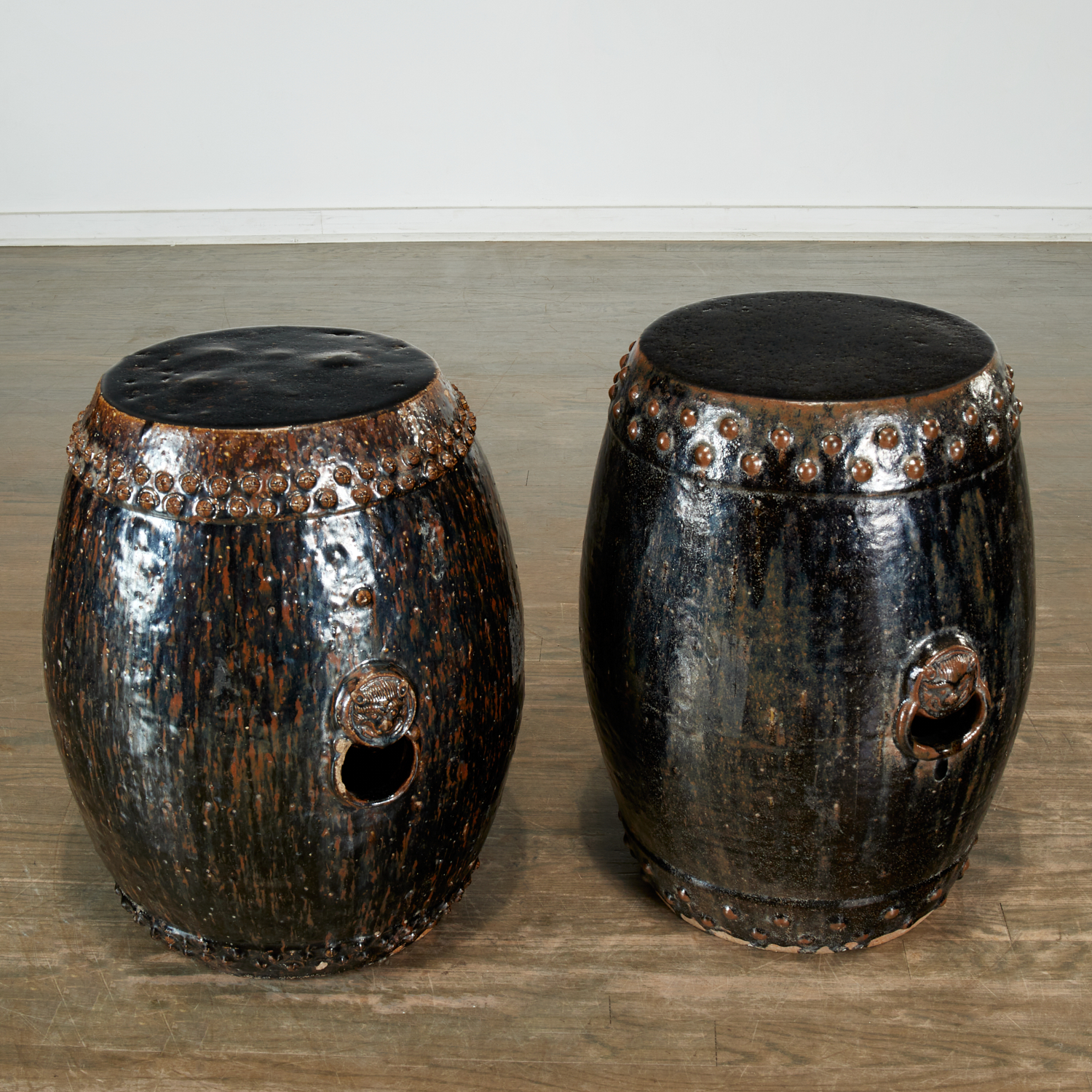 NEAR PAIR ANTIQUE CHINESE POTTERY