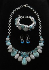 NECKLACE, BRACELET AND EARRING