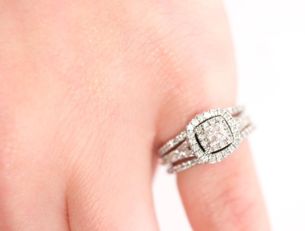NEIL LANE 14K WHITE GOLD 1.0