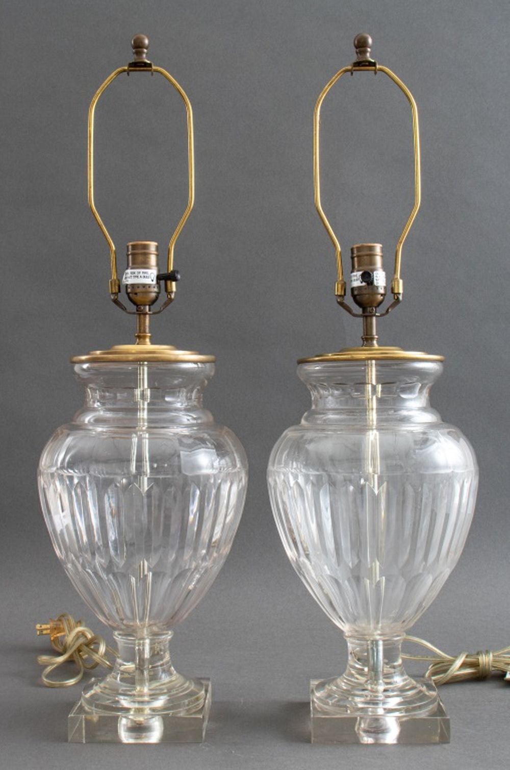 NEOCLASSIC TASTE CUT GLASS URN FORM