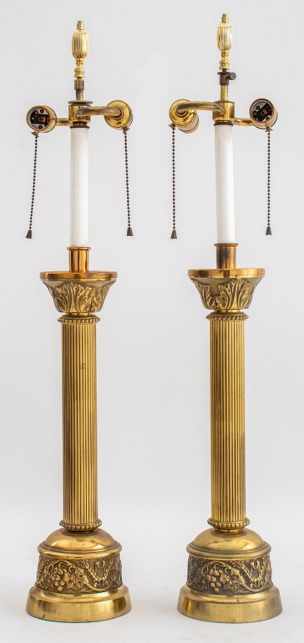 NEOCLASSICAL CORINTHIAN COLUMN