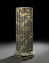 Neoclassical Portor des Pyrene