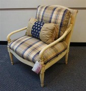 NEOCLASSICAL STYLE CREAM PAINT