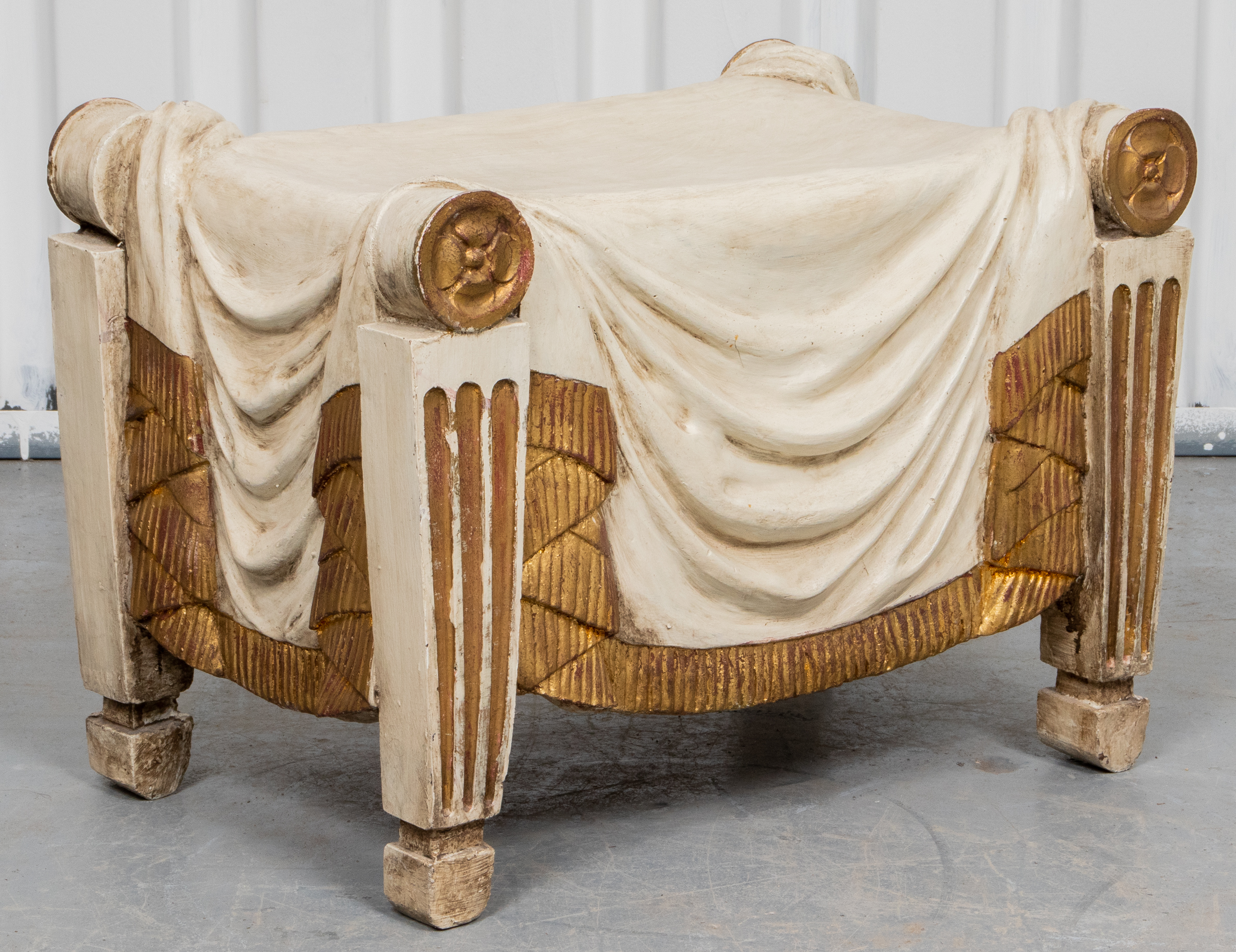 NEOCLASSICAL STYLE TROMPE L'OEIL
