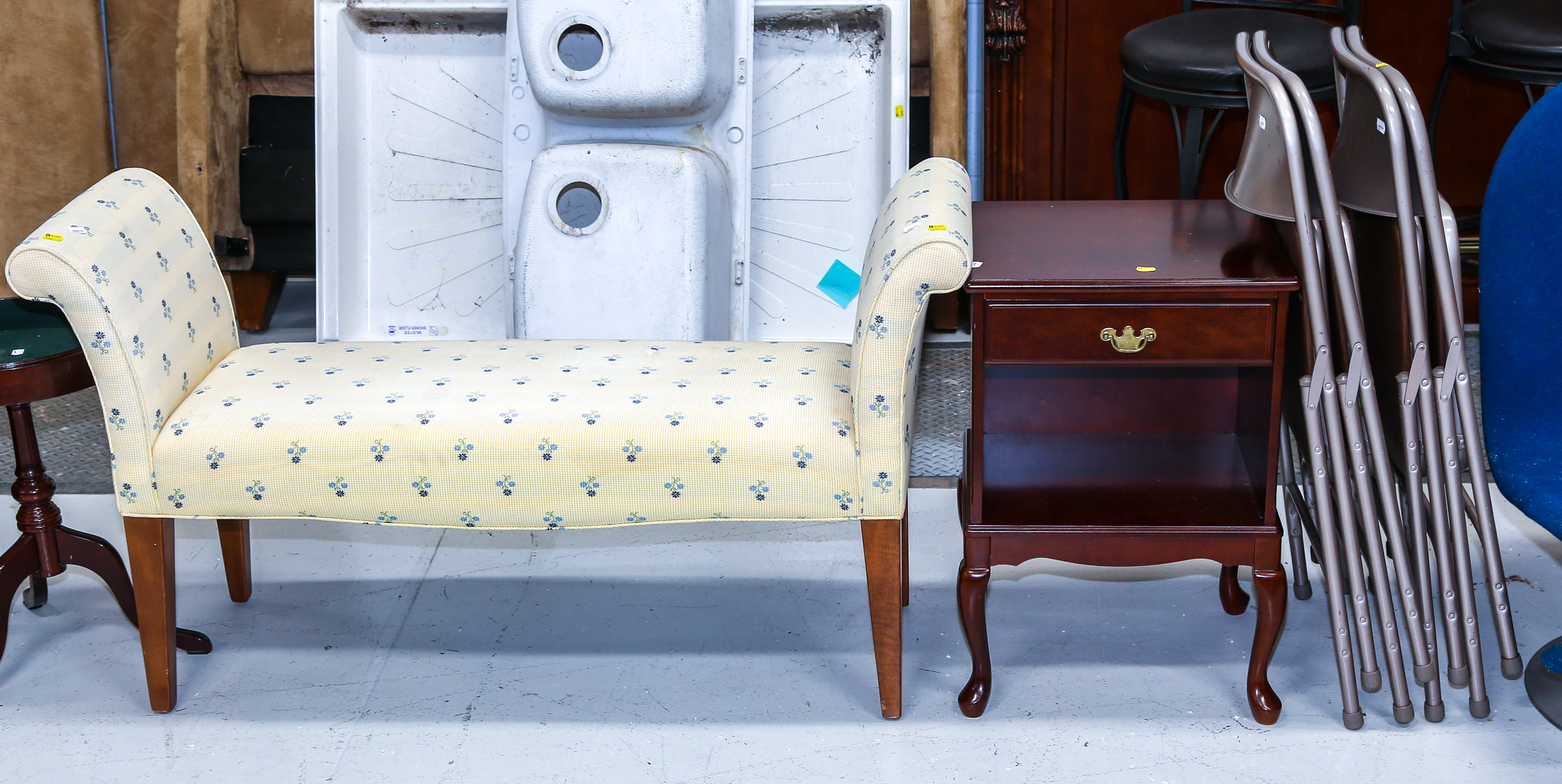 NEOCLASSICAL STYLE WINDOW BENCH
