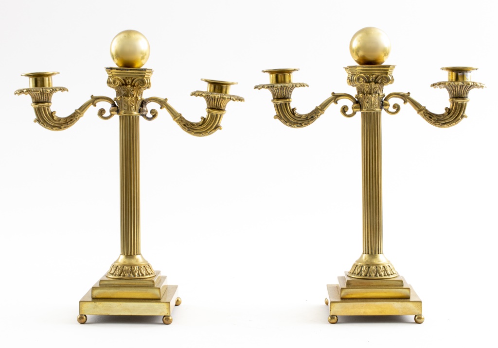 NEOCLASSICAL TWO-ARM BRASS