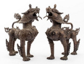 NEPALESE BRONZE FOO LION SCULP