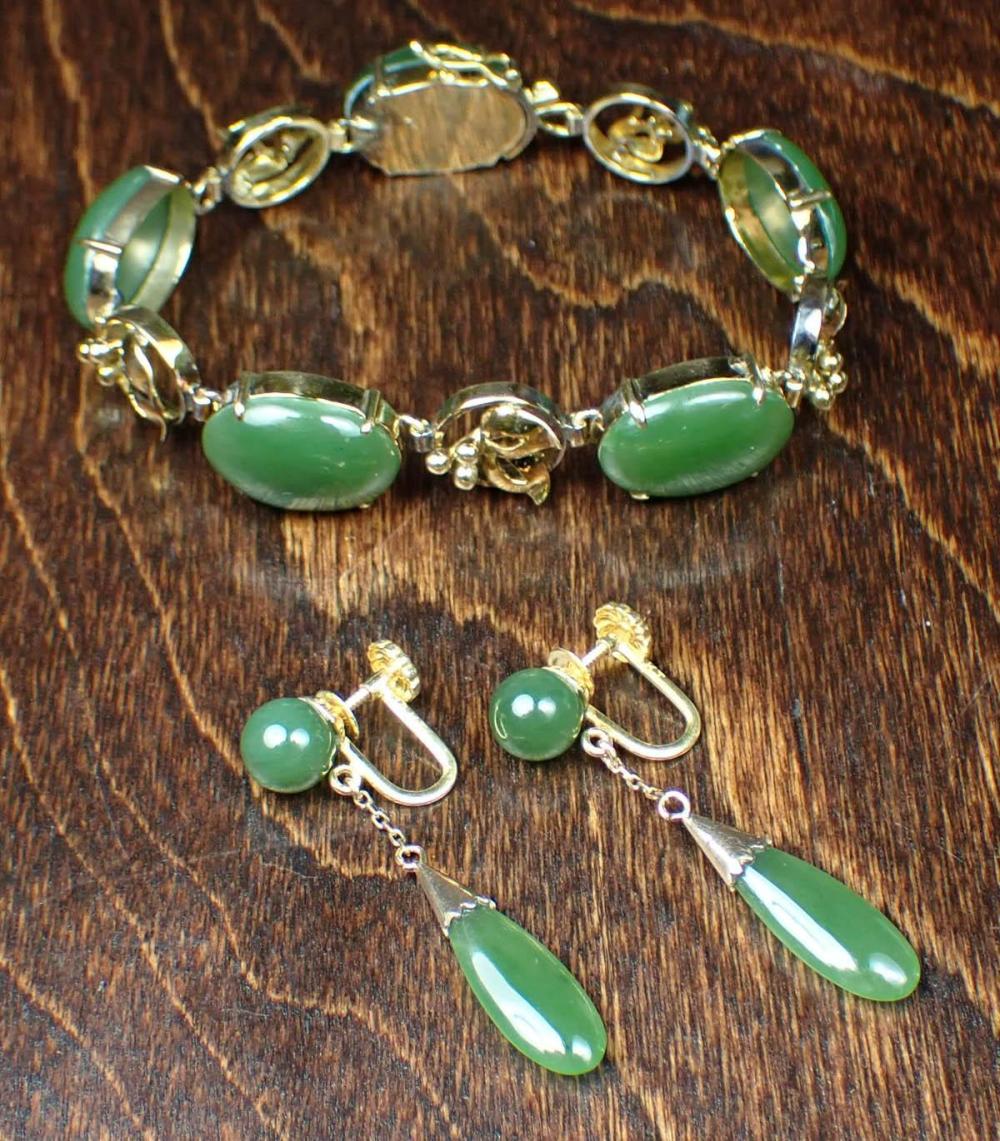 NEPHRITE JADE AND GOLD BRACELET AND