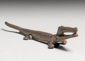 NESTOR CAST IRON CROCODILE NUT