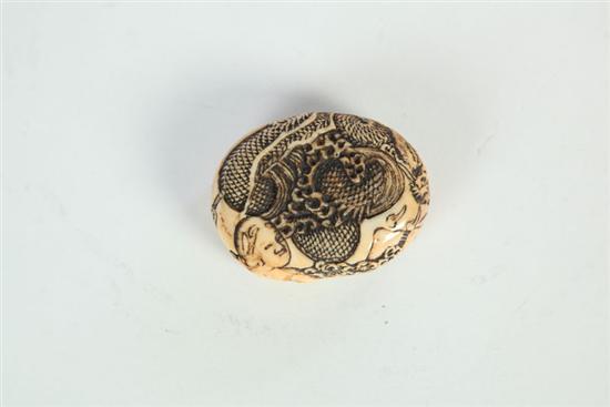 NETSUKE.  Japan  early 20th century