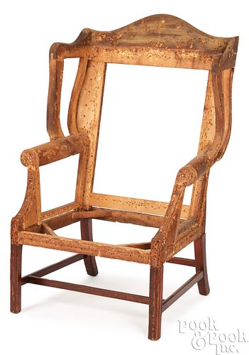 NEW ENGLAND CHIPPENDALE MAHOGANY