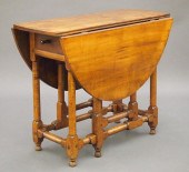 NEW ENGLAND GATE LEG TABLEAn 1