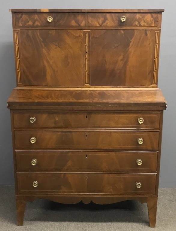 New England Hepplewhite mahogany