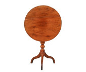 NEW ENGLAND MAPLE CANDLESTAND<