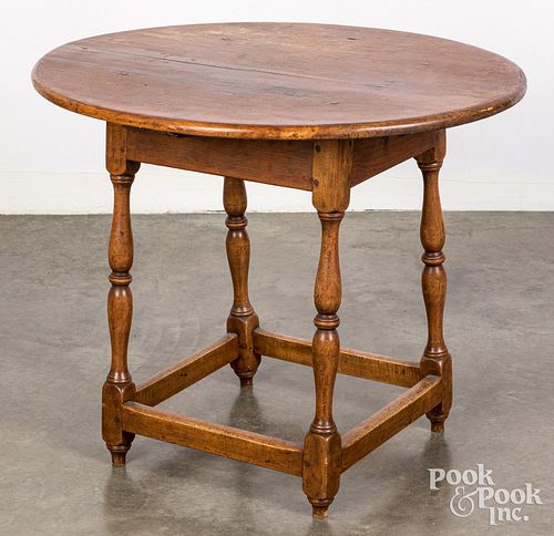 NEW ENGLAND MAPLE TAVERN TABLE,