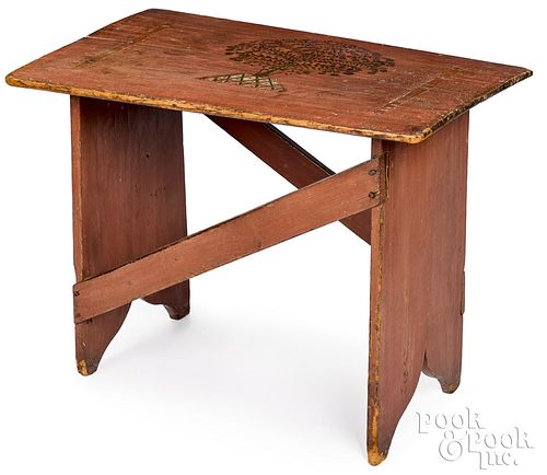 NEW ENGLAND PAINTED END TABLENew