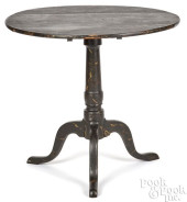 NEW ENGLAND PAINTED MAPLE CAND