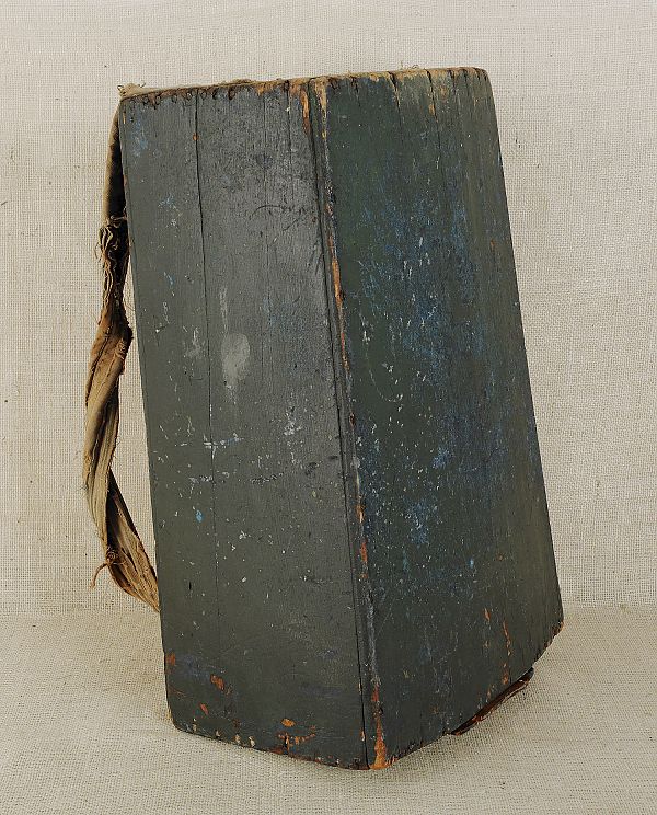 New England painted pine backpack