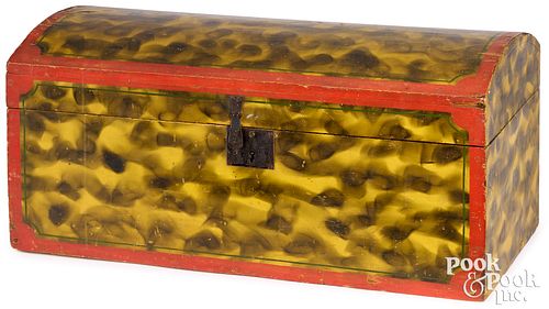 NEW ENGLAND PAINTED TRUNKNew
