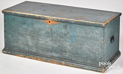 NEW ENGLAND PINE BLANKET CHEST,
