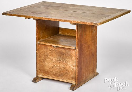 NEW ENGLAND PINE CHAIR TABLENew