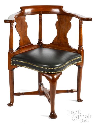 NEW ENGLAND QUEEN ANNE WALNUT