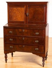 NEW ENGLAND SHERATON MAHOGANY