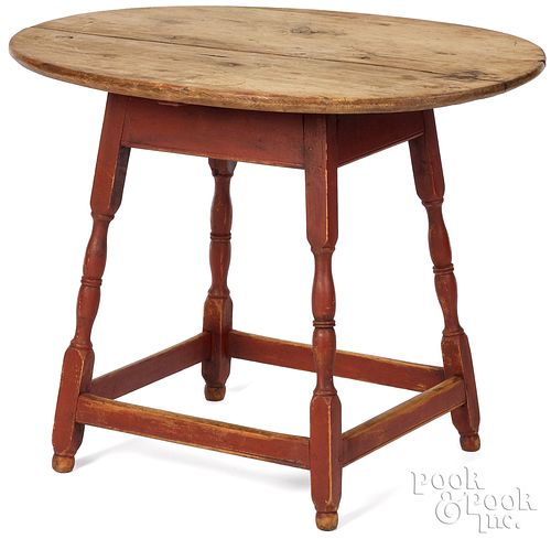NEW ENGLAND SPLAY LEG TAVERN TABLE,