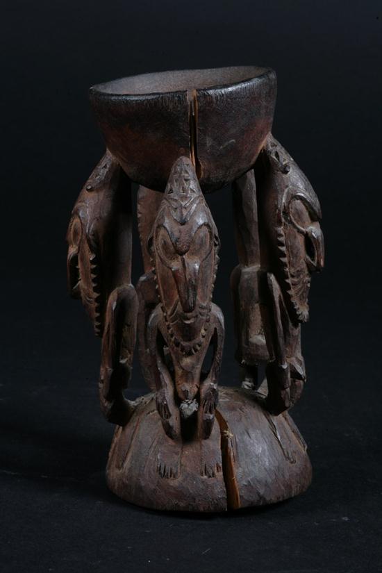 NEW GUNIEA CEREMONIAL WOODEN CUP. -