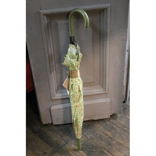 New unused, William Morris