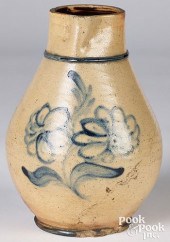 NEW YORK STONEWARE BULBOUS PIT