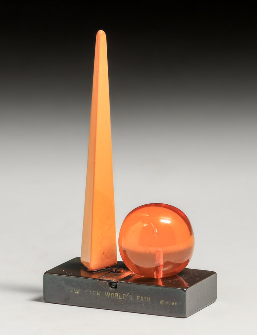 NEW YORK WORLDS FAIR BAKELITE