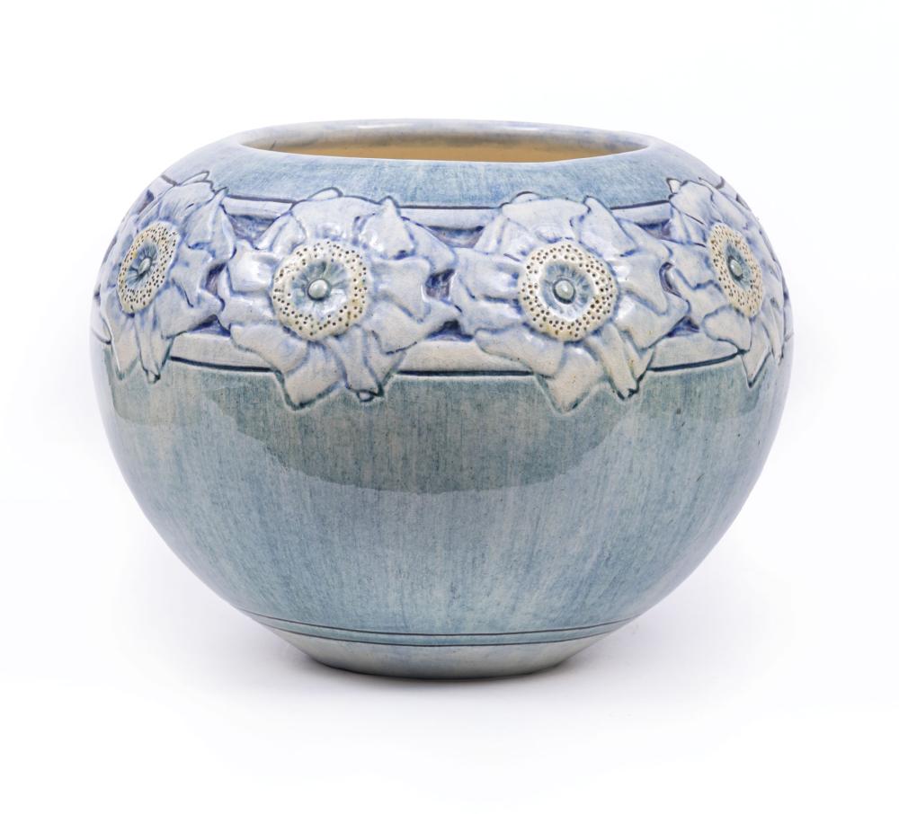NEWCOMB COLLEGE ART POTTERY HIGH