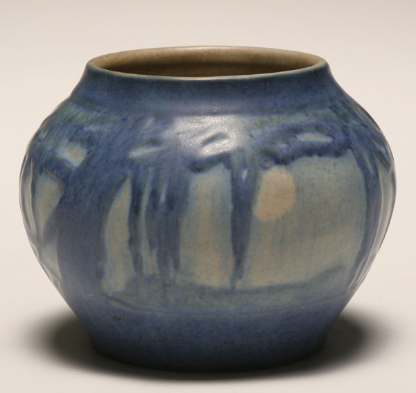 Newcomb College art pottery vase in