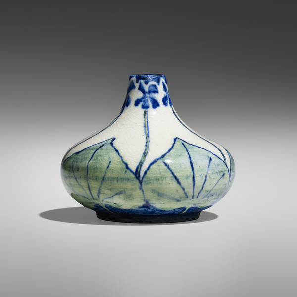 Newcomb College Pottery. Early