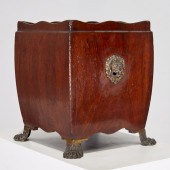 NICE REGENCY MAHOGANY JARDINIE