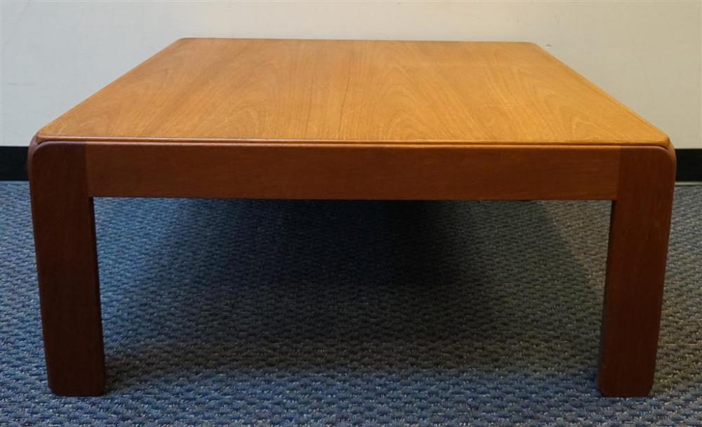 NIELS EILERSON MID-CENTURY MODERN