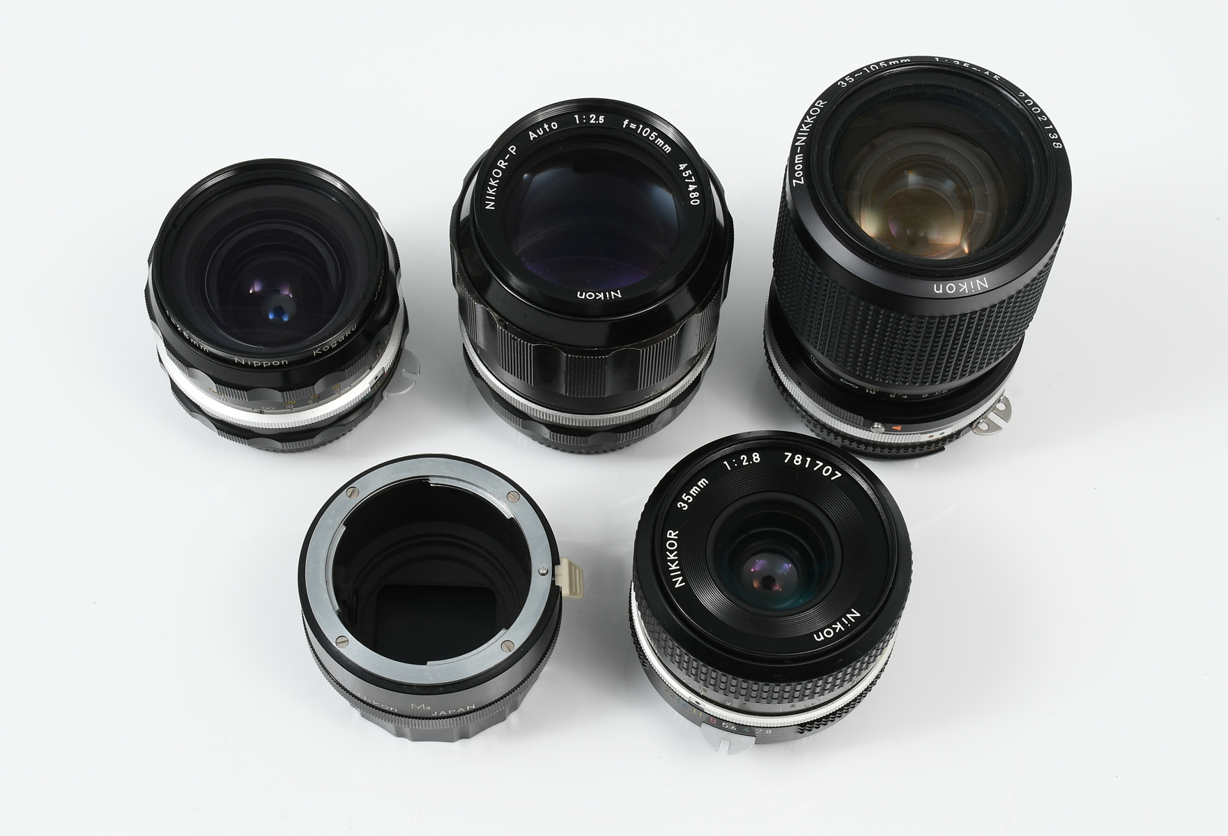 NIKON ACCESSORIES: Comprising; 1-