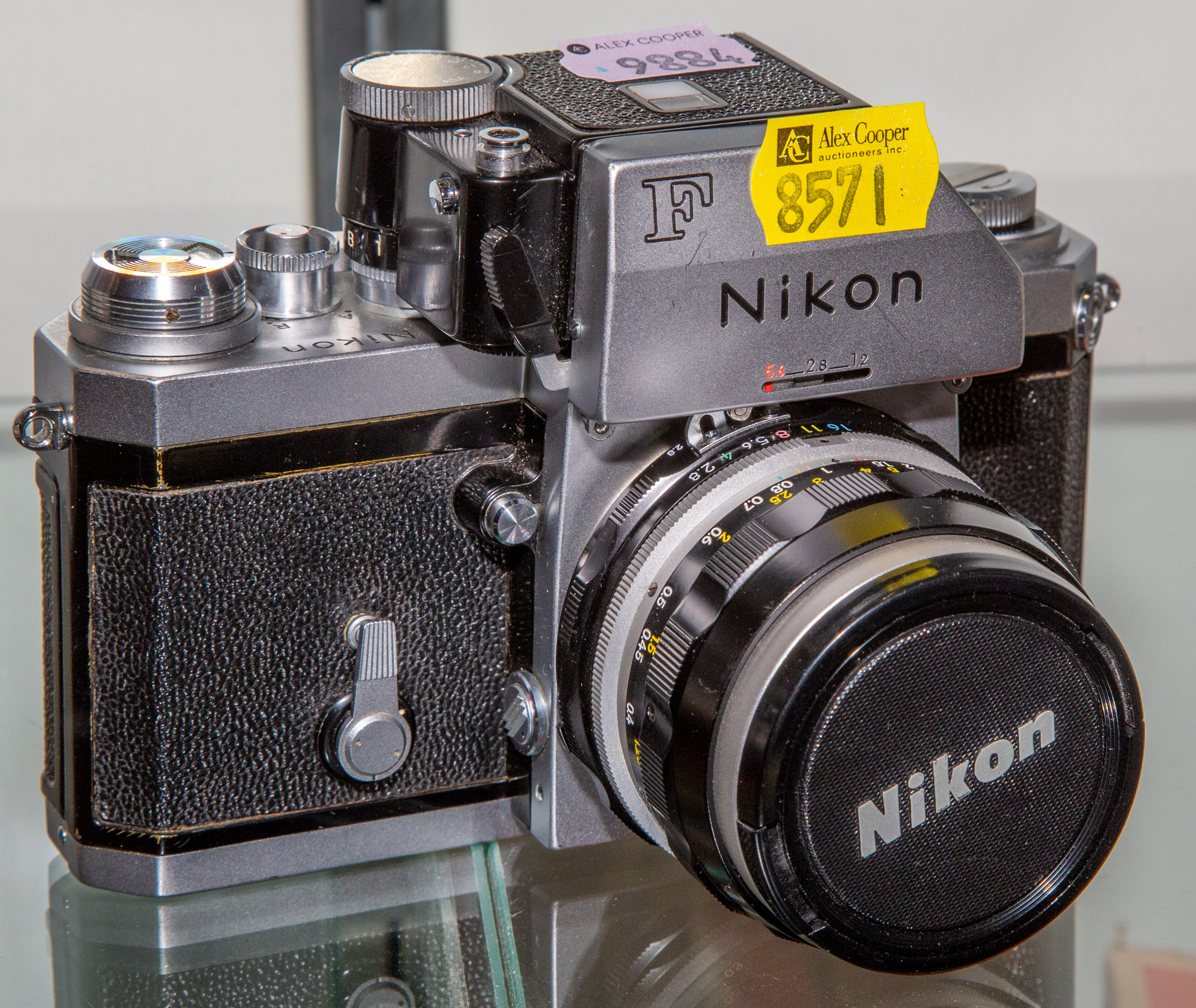 NIKON MODEL F CAMERA .