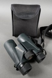 NIKON MONARCH 8X42 BINOCULARSW
