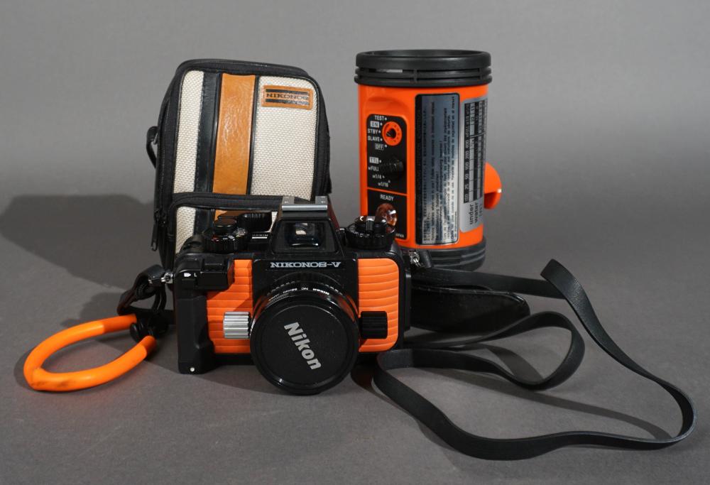 NIKON 'NIKONOS V' UNDERWATER CAMERA