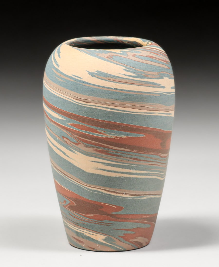 NILOAK POTTERY MISSION SWIRL VASE