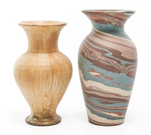 NILOAK POTTERY VASE WITH AN ARTS