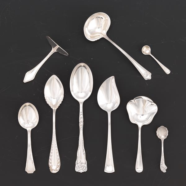 NINE ASSORTED STERLING SILVER