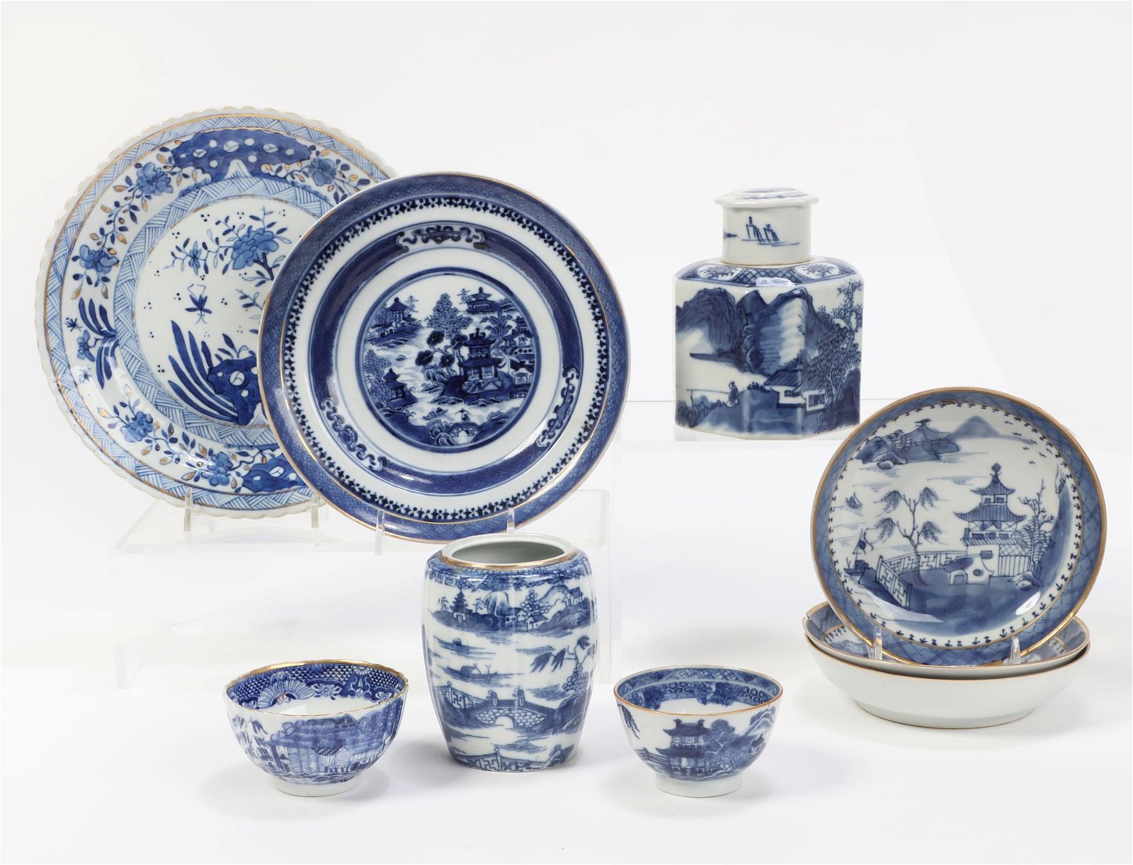 NINE CHINESE EXPORT PORCELAIN