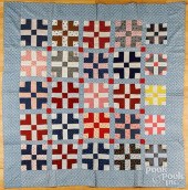 NINE-PATCH VARIANT PATCHWORK Q
