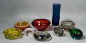 Nine pieces of art glass, incl
