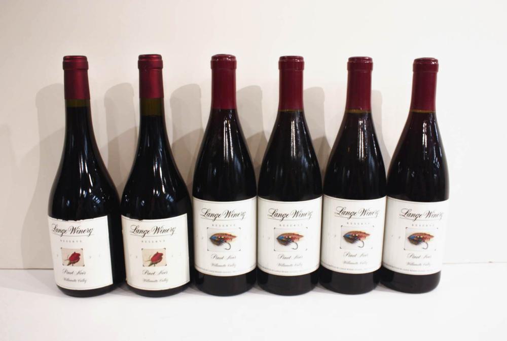 NINETEEN BOTTLES OF LANGE PINOT