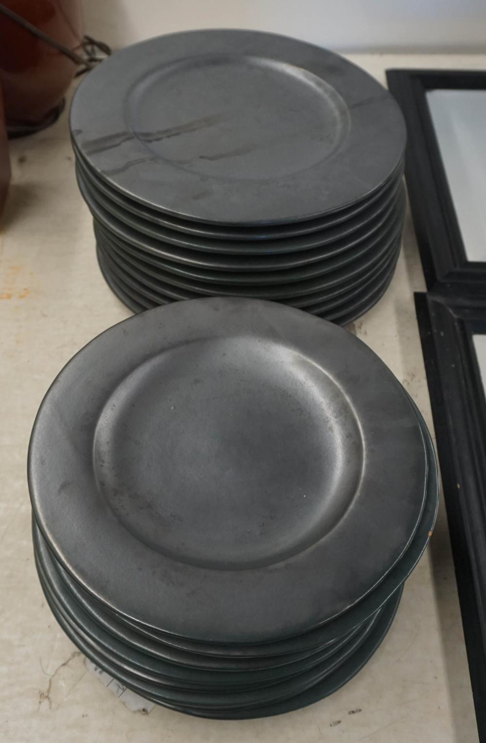 NINETEEN ITALIAN GREY GLAZED